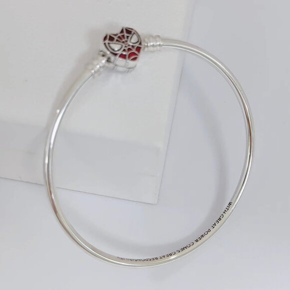 Pandora Bangle Bracelet Marvel Spider-Man Mask Clasp Bangle - Picture 5 of 5